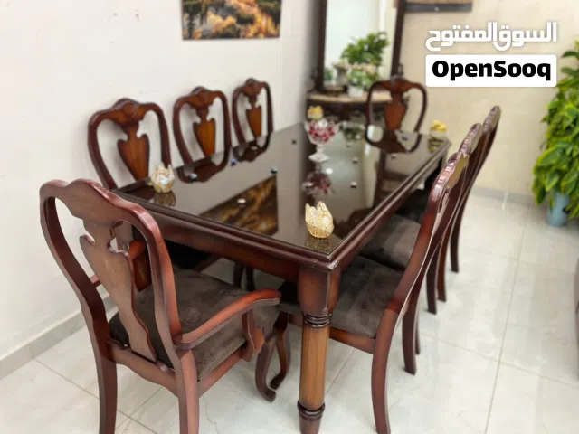 طاولة سفره 8 كراسي