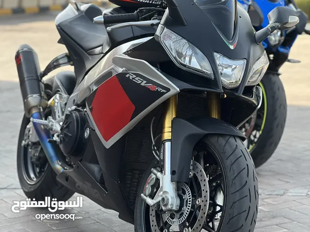 Aprilia RSV4 ABS APRC & Yamaha R1