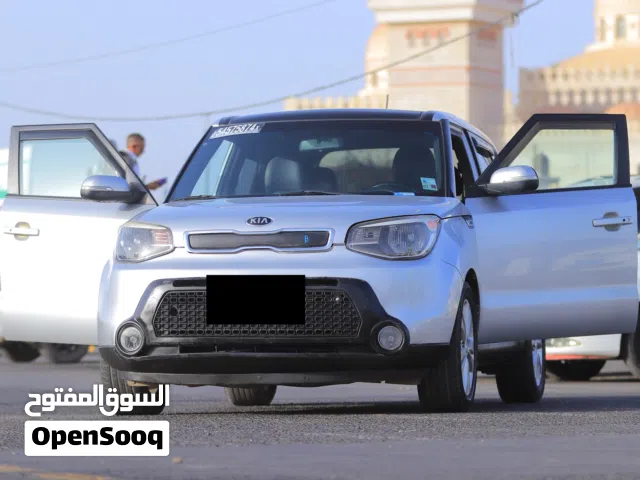 2014 كيا سول Standard