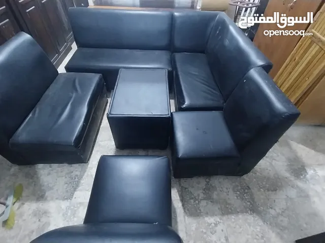 طقم كنب جلد 8 مقاعد مع طاوله جلد صلاه النبي السعر 80 دينار فقط