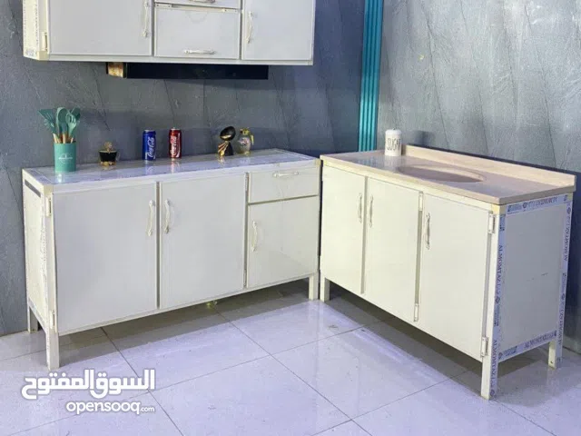 كاونترات  المنيوم  قياس  متر  ونص   ارضي وملحق  مع  سنك   متر و 20 مرمر  يتوفر توصيل لكافة المحافظات