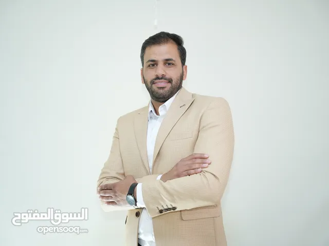 مدرس خصوصي لمادة الكيمياء للمرحلة الثانوية للفصلين الأول والثاني