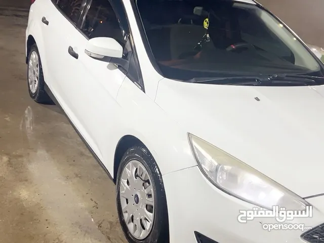 فورد فوكس للبيع موديل 2016