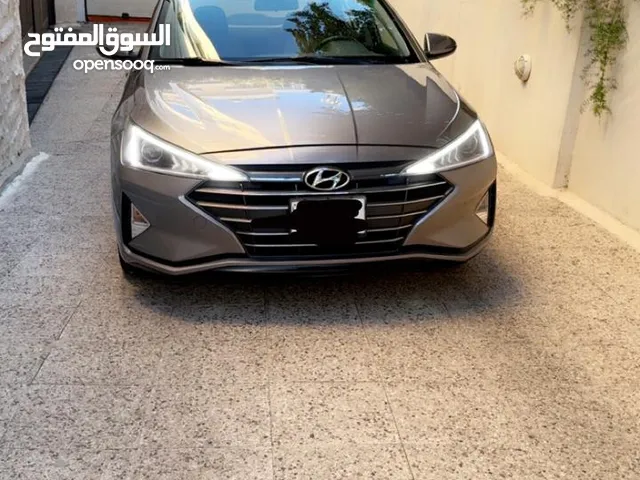 Used Hyundai Elantra in Amman