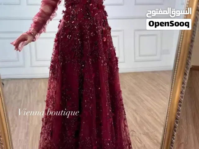 فستان سهرة و خطوبة