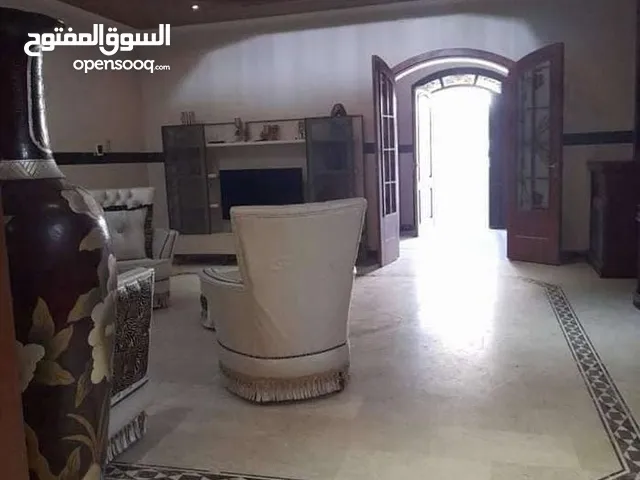 158 m2 3 Bedrooms Townhouse for Rent in Tripoli Qerqarish