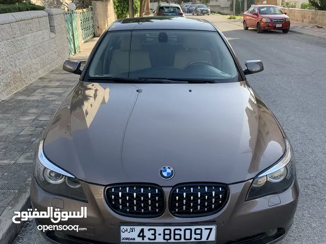BMW E60 - لون شمباني