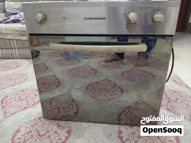 السلام عليكم فرن كهربائي مستعمل قليل صناعتة برتغال السعر 125 وبيه مجال قليل العنوان البصرة القديمة
