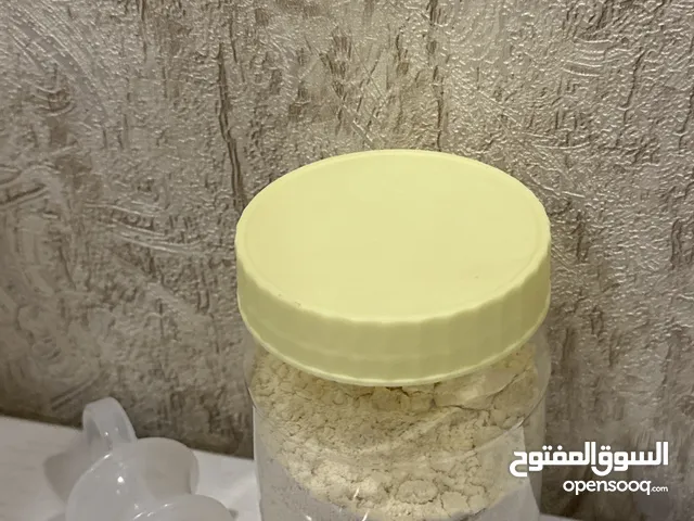 طعام سيريلاك للطيور مع الابرة للأكل