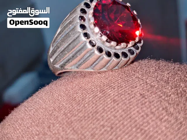 خاتم فضه عيار 925 متوج بحجر سترين مطعم بحجر الياقوت الافريقي  +سوار فضه+ سل سال فضه متوج بحجر كريم