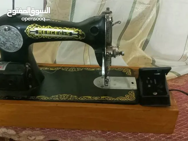ماكينة مرسيدس سنجر أصلية بحالة فوق ممتازة