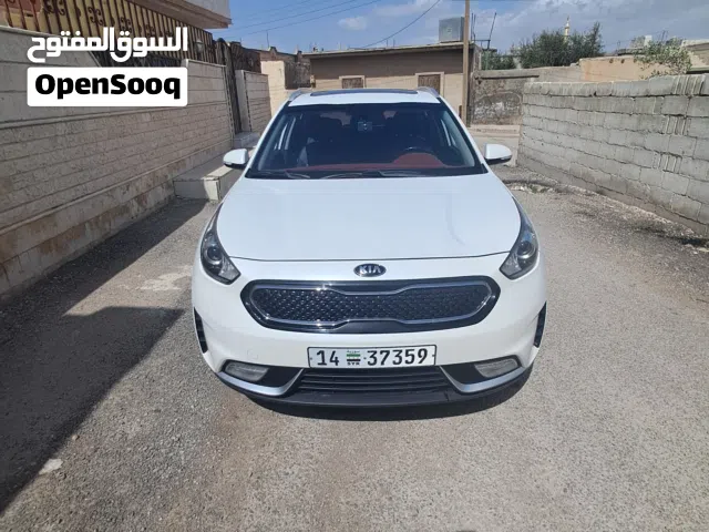2017 كيا نيرو EX