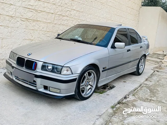 BMW E36. للبيع.