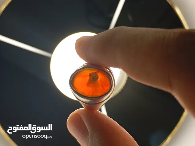 يلا بويه عقيق يماني ناري نادر جدا يوجد عليه هرم وعين من النور ب125 بلااااااااااااااااااااااااااااااش
