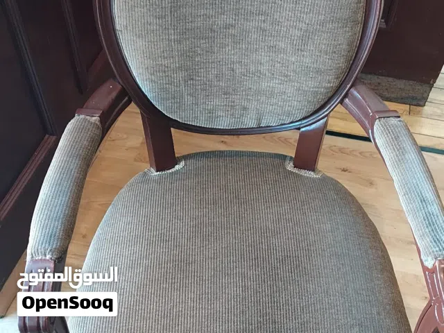 we want sell our resturant chairs