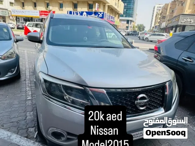 2015 نيسان باثفايندر SV