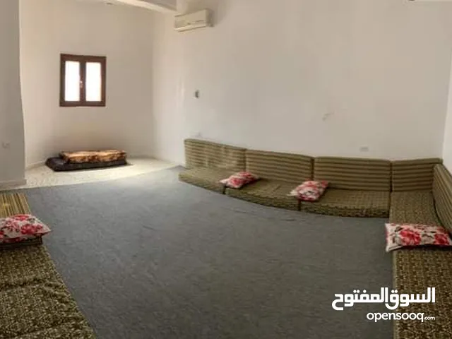 500 m2 More than 6 bedrooms Townhouse for Rent in Tripoli Airport Road