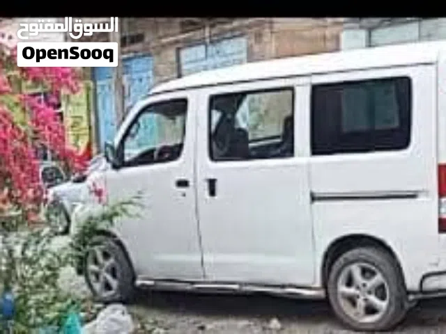2013 دايهاتسو جران ماكس