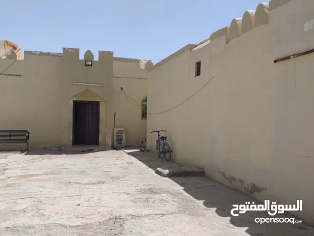 160 m2 More than 6 bedrooms Townhouse for Sale in Buraimi Al Buraimi