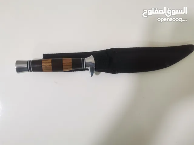 تتوفر سكاكين جوده ممتازه مصنوعه من الفولاذ المقاوم للصدأ
