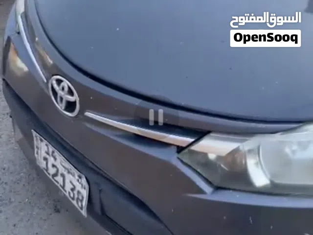2017 Toyota Yaris E
