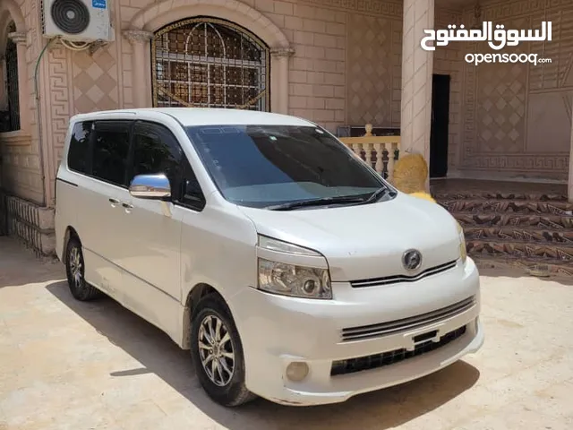 Used Toyota Voxy in Al-Mahrah