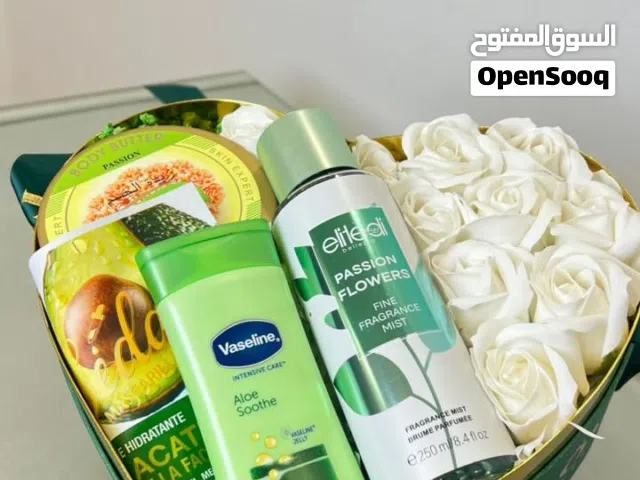 مسحضرات تجميل للوجه