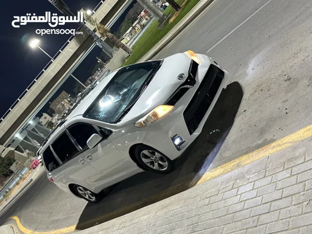 Used Toyota Sienna in Tripoli