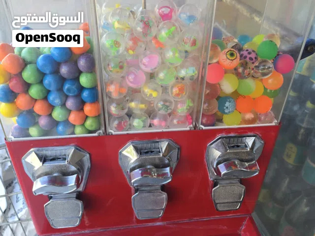 آلة بيع الكرات الكبسولات