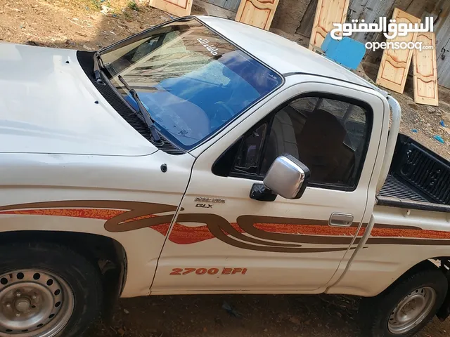 Toyota Hilux DLX in Taiz