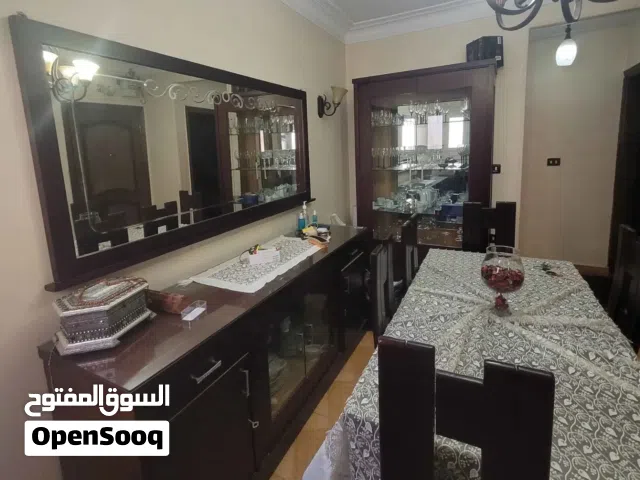 سفره زان بالكامل 6 كراسي وبوفيه ونيش