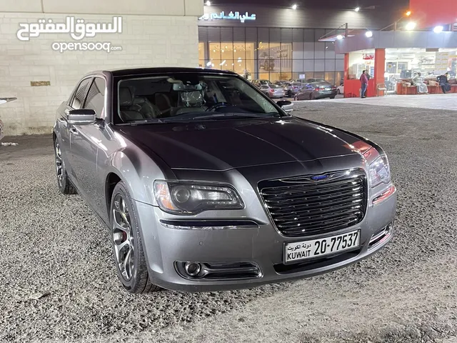 Used Chrysler 300 in Farwaniya