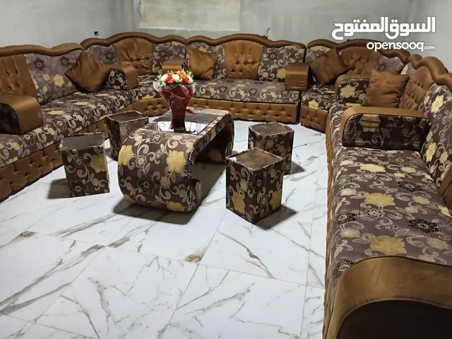 ديوانيه تفصيل 18 مقعد بحاله الوكاله الموقع اربد للاستفسار ع ت