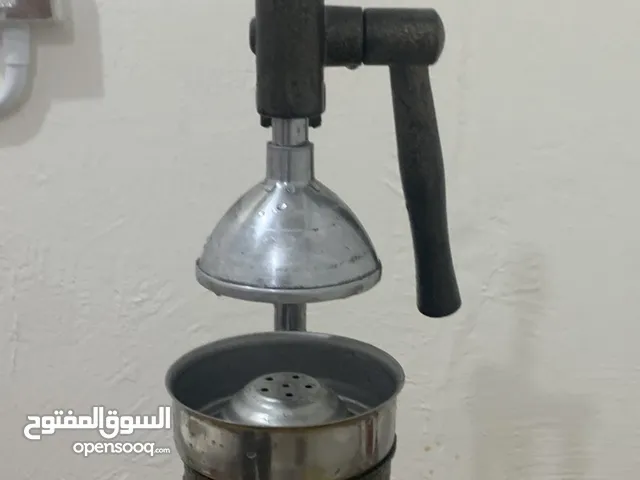 عصارة رمان بحالة ممتازة