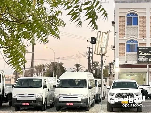يتوفر لدينا العديد من باصات ركاب وايضا تحميل من 2017-2025