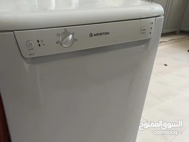 غساله أطباق للبيع نظيفه بسعر ولا بالخيال