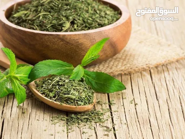 نعناع وحبق ومورينجا ومطازيز وتمر محشي