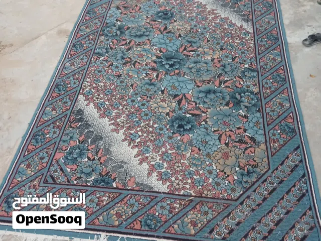 للبيع سجادة مستعملة