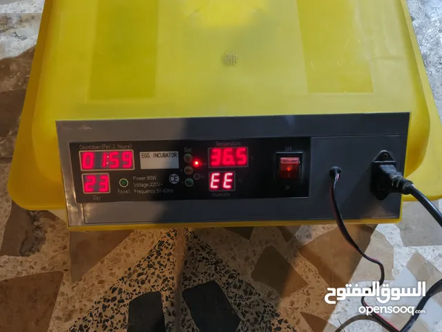 فقاسة بيض حجم 48 بيضة