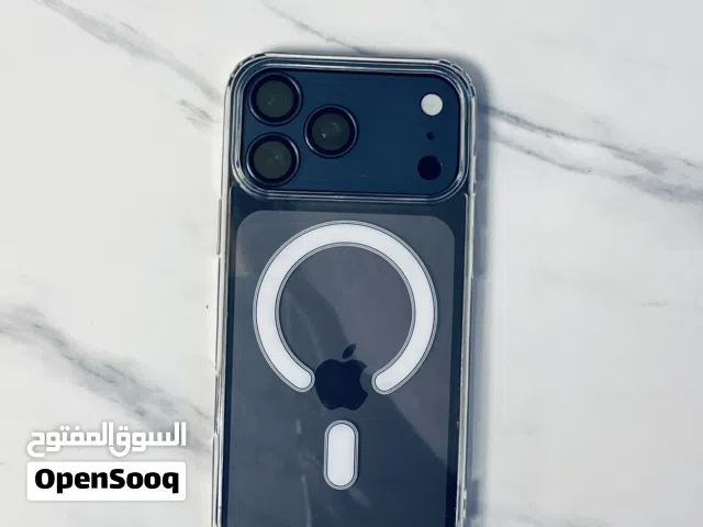 Iphone 15 pro max  256G   محول ، Iphone 17 pro max