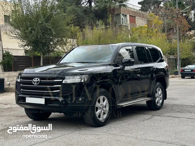 Toyota Land Cruiser in Amman