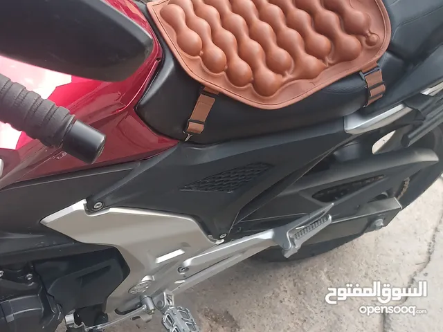 متوفر طلب اكسسوارات مقعد الدراجة النارية جودة جيدة وتخفيف جهد جلوس لمسافات طويلة
