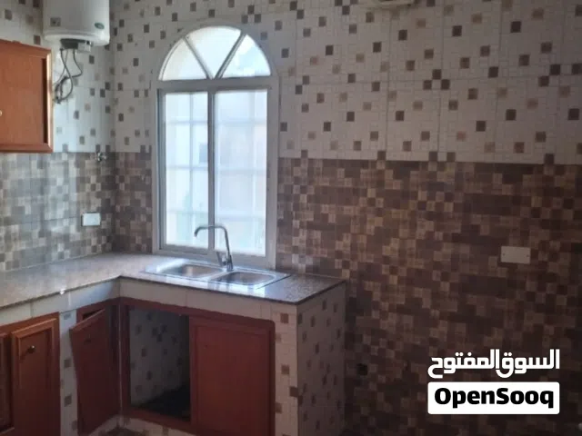 azaiba near new mart Room with attached bathroom Sharing Kitchen بالعذيبة غرفة بحمام مع مطبخ مشترك