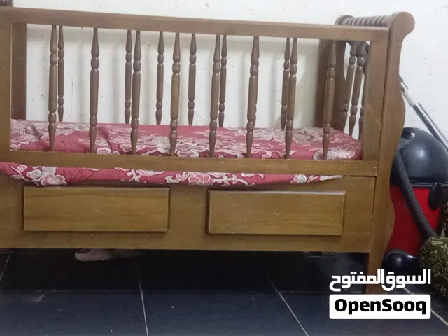 سرير بيبي خشب زان