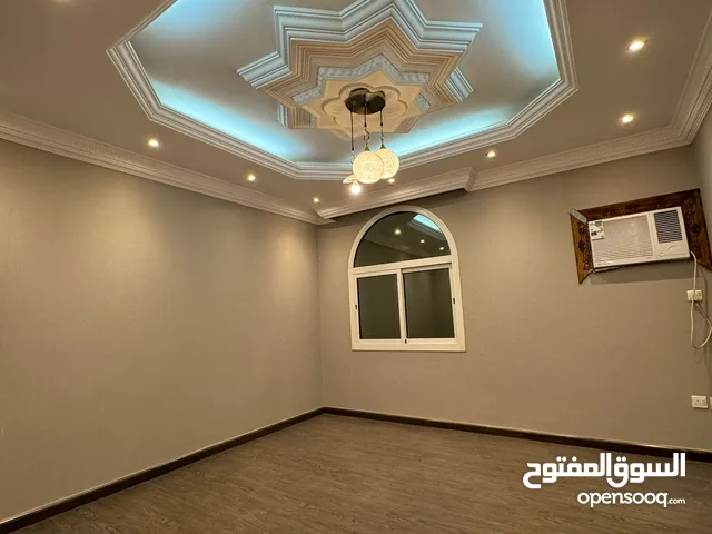 200 m2 5 Bedrooms Apartments for Rent in Al Madinah Al Aridh