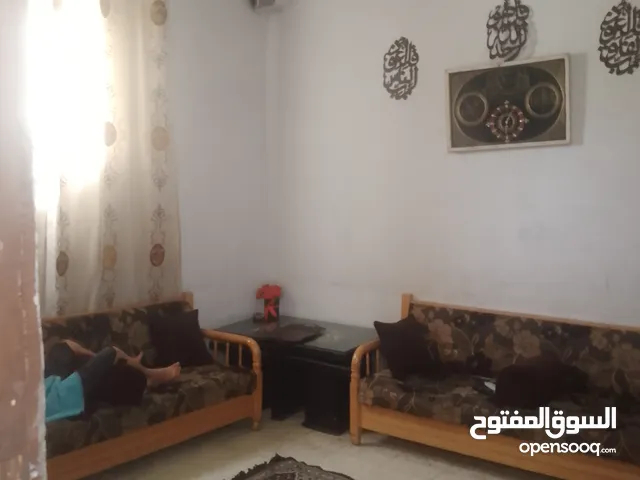 للبيع منزل عربي افرنجي ريف دمشق كفرطنا حي المزرعة بجانب مركز الغاز