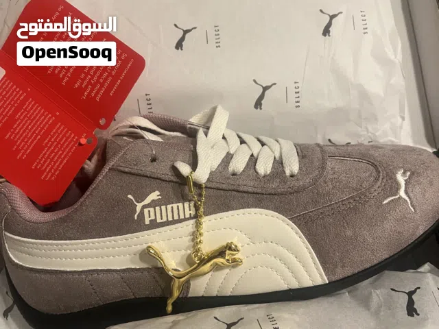 بوط رياضة بوما غير مستعمل