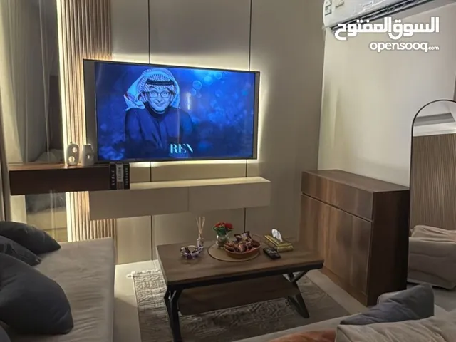 شقة للايجار مفروشة في ظفار منطقة صلاله غرفة وصاله ومطبخ وحمام