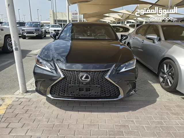 Used Lexus ES in Sharjah