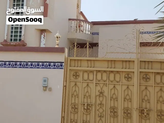 200 m2 3 Bedrooms Apartments for Rent in Muscat Al Mawaleh